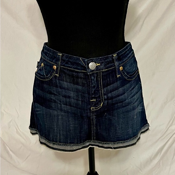 Rock & Republic size 27 (4) mini denim skirt🔥‼️ - Picture 2 of 5